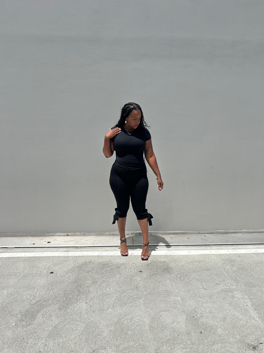 Tie It Up | Bow Tie Capri Legging